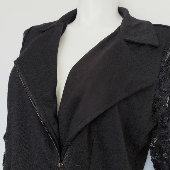 Moto Jacket w/ Lace Sleeves sz 2X - Picture 2 of 8